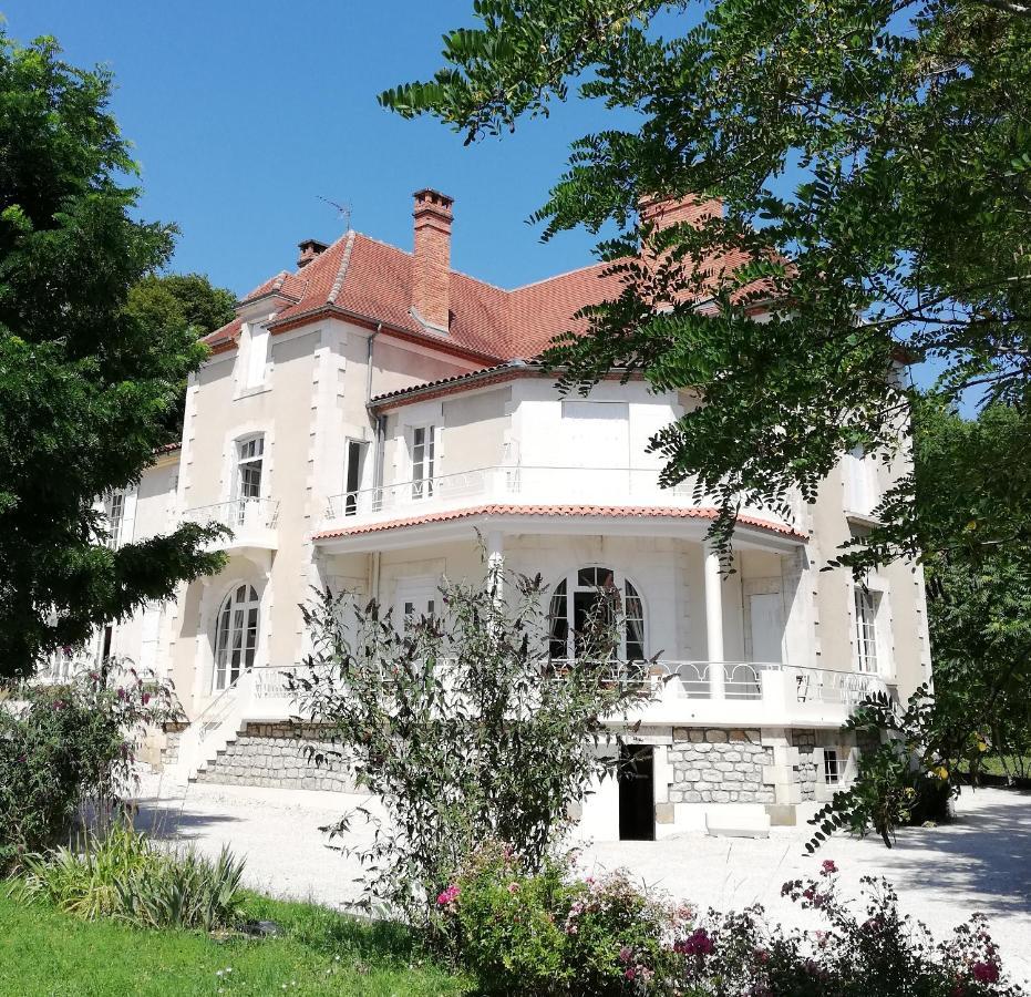 Vue Du Chateau D'Excideuil En Chambres Eksteriør billede