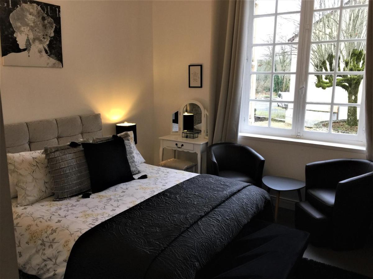 Vue Du Chateau D'Excideuil En Chambres Værelse billede