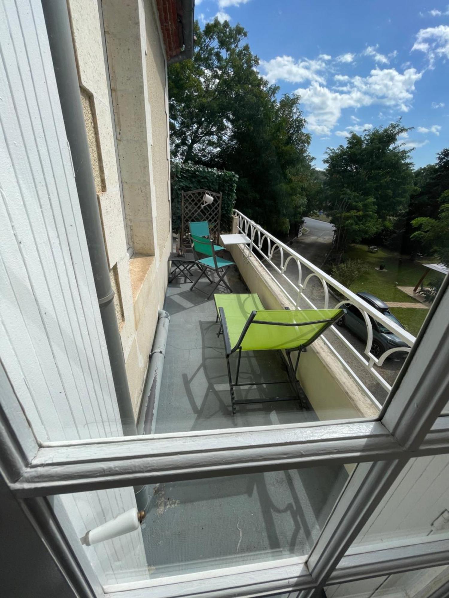 Vue Du Chateau D'Excideuil En Chambres Eksteriør billede