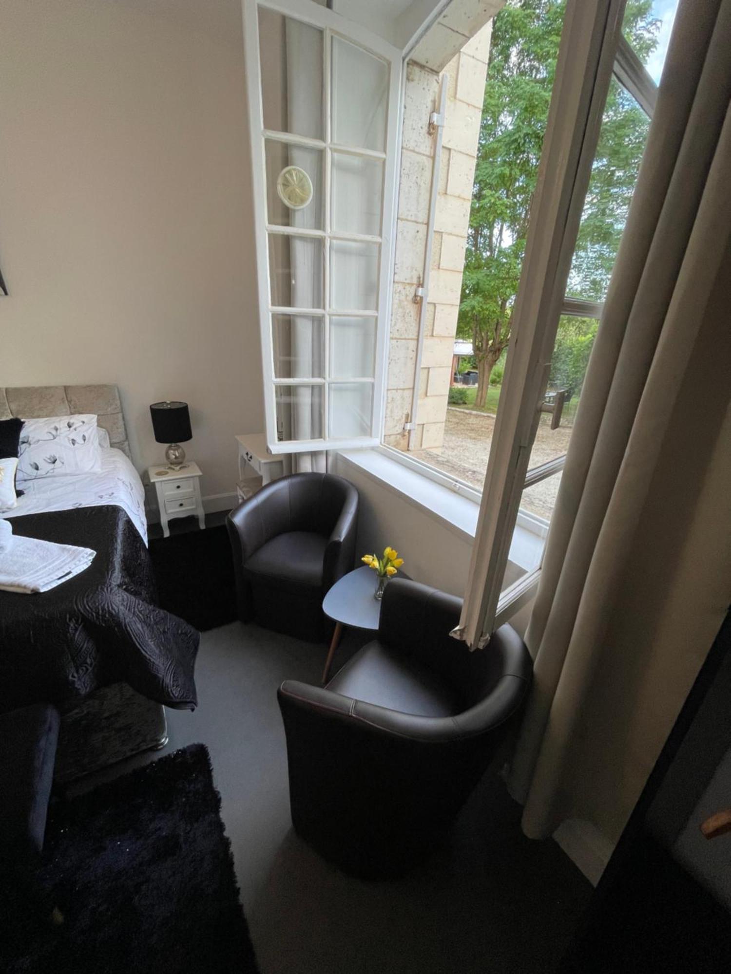 Vue Du Chateau D'Excideuil En Chambres Eksteriør billede